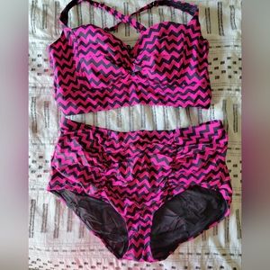 Torrid bikini (size 2 top, size 3 bottoms)